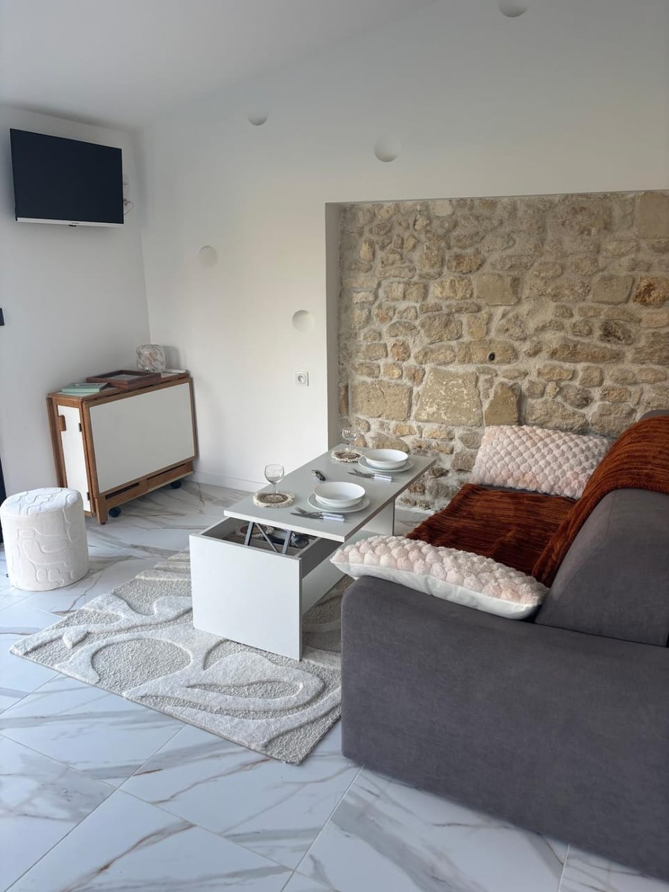 TV and multimedia, Living room, Seating area