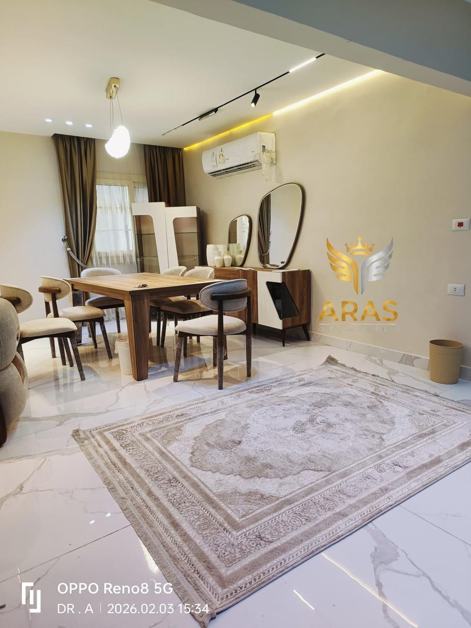 Living room, Dining area