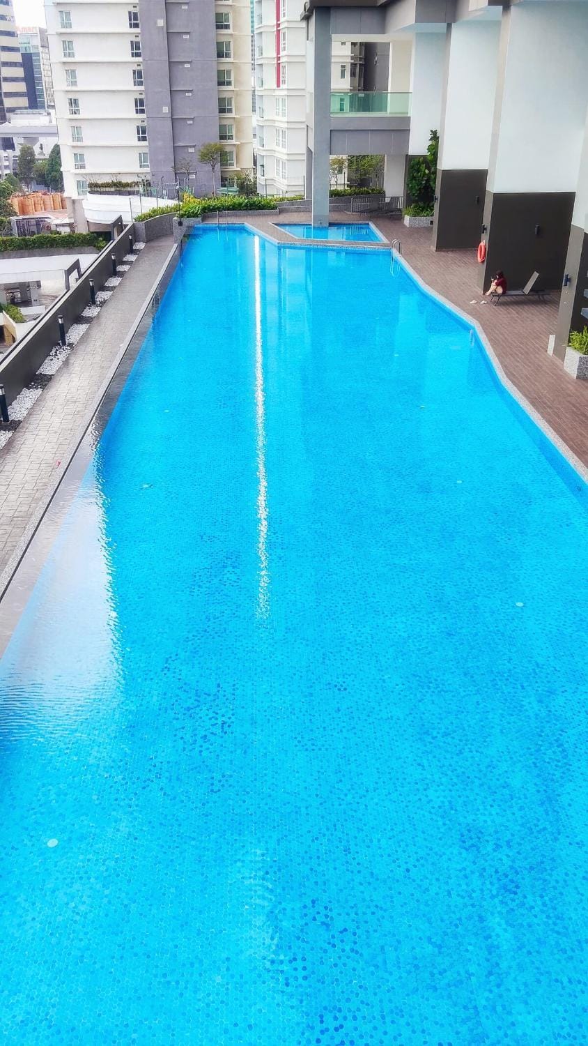 500m walking to CIQ I 2 day -20 Percent Offer I 7pax 2BR, Free Netflix and Viu ,1 carpark Apartment in Johor Bahru