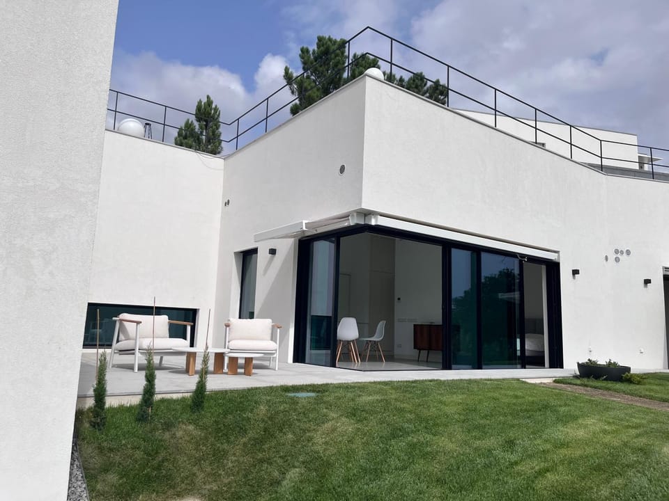 Property building, Garden, Seating area, Garden view