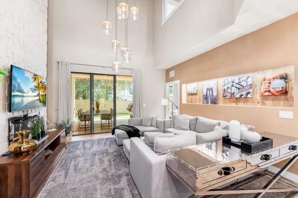 Magic Villa - 4 En-Suite & BBQ Grill House in Bay Lake