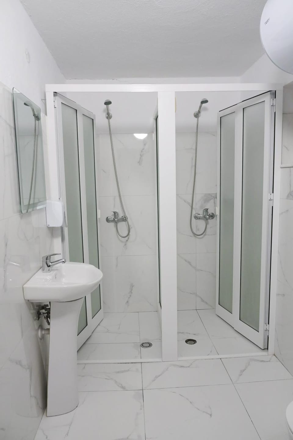 Villa 2VB Bed and Breakfast in Montenegro