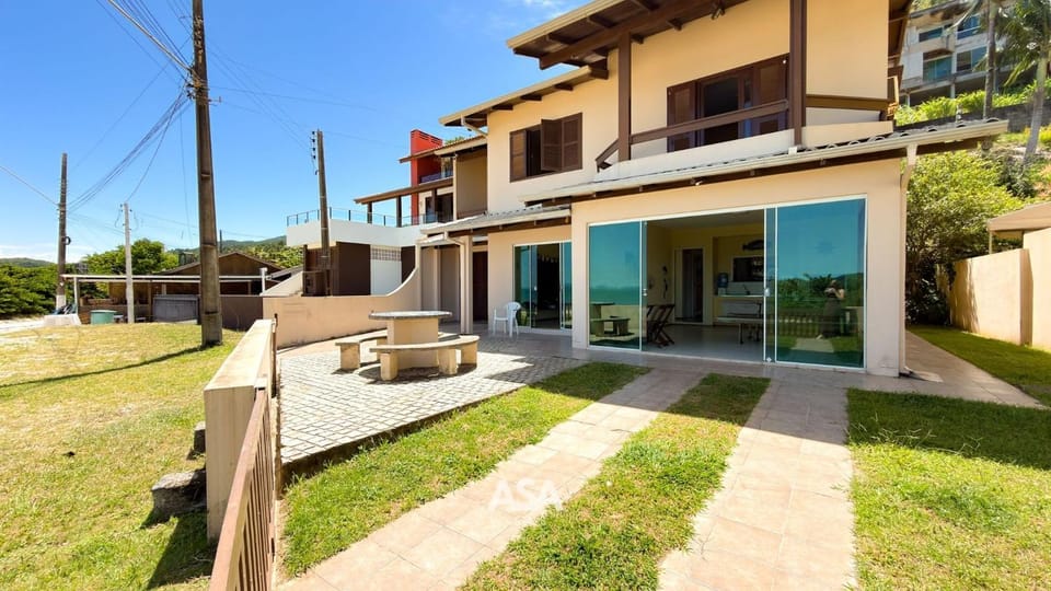 ASA | Beachfront House Zimbros | Bombinhas | 4BR House in Porto Belo