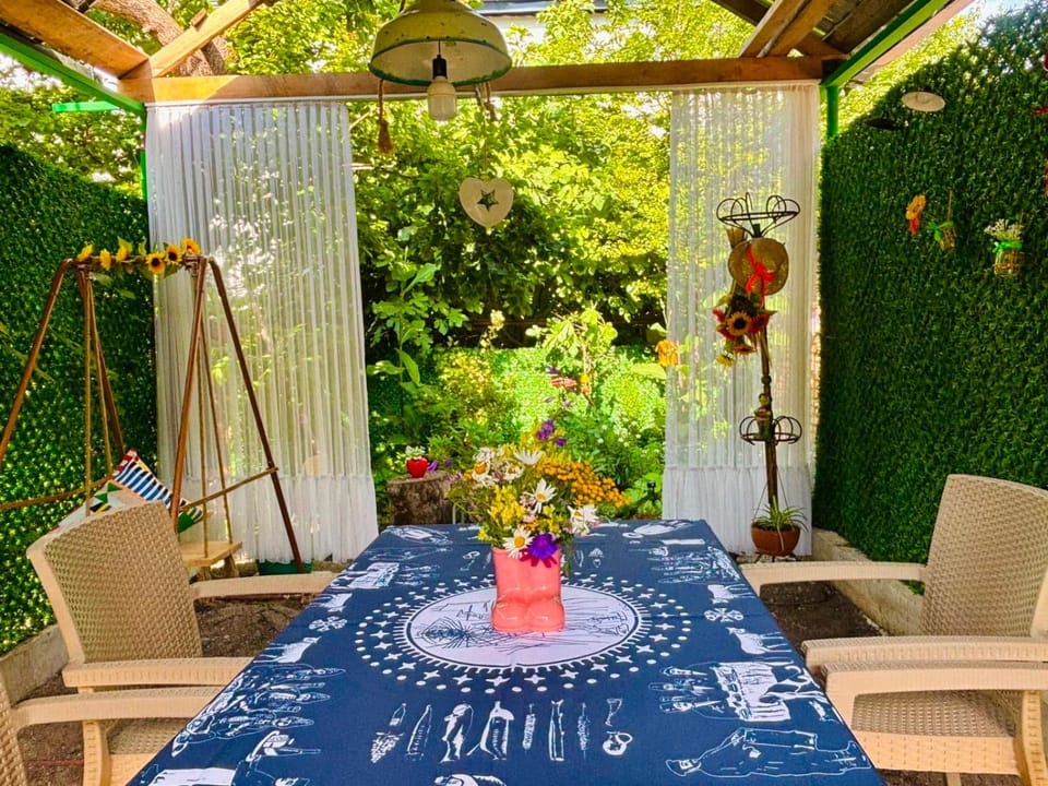 Patio, Garden