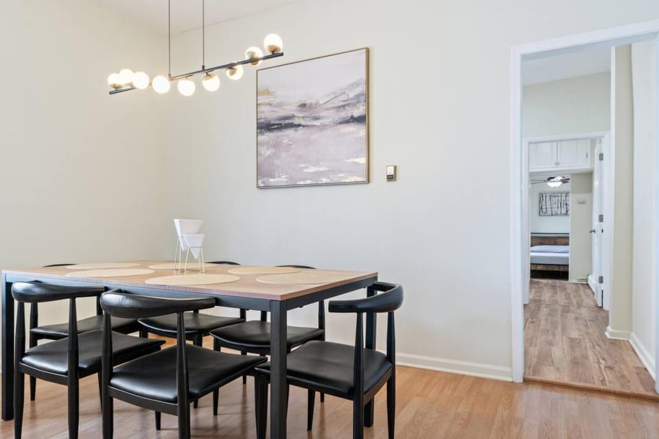 Group Retreat 15Min to NYC, MetLife, Mall, FREE Pa Apartment in Union City