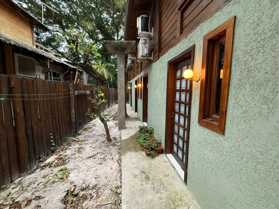 Vilarejo hospedagem- Espaço Beco Carioca Apartment in State of Paraná