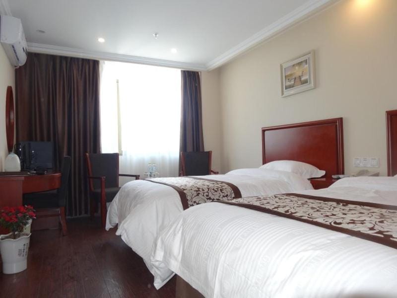 GreenTree Inn JiangSu YanCheng XiangShui ChenJiaGang RenMin E) Road HuangHai Road Business Hotel Hotel in Jiangsu