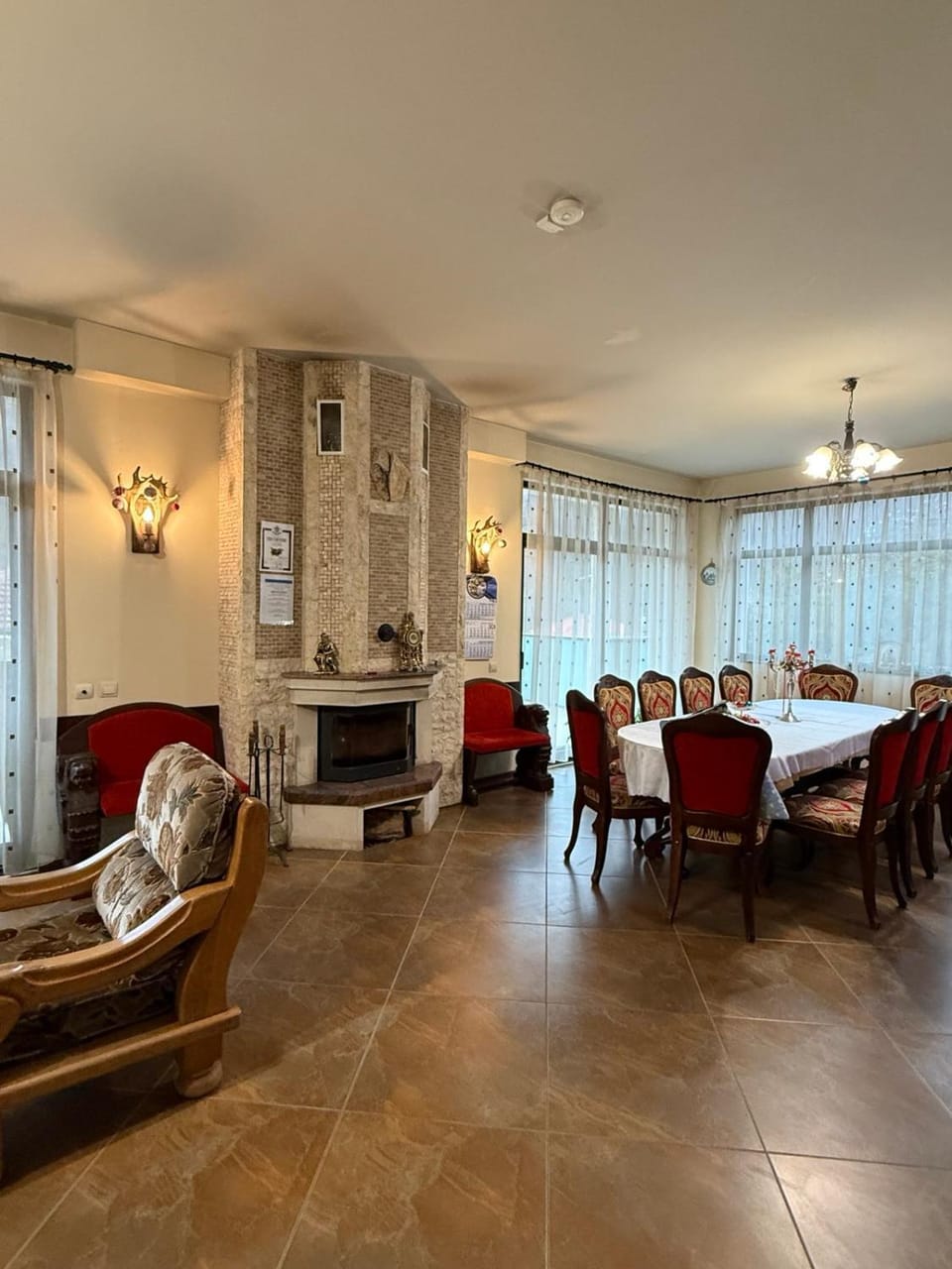 Living room, Seating area, Dining area