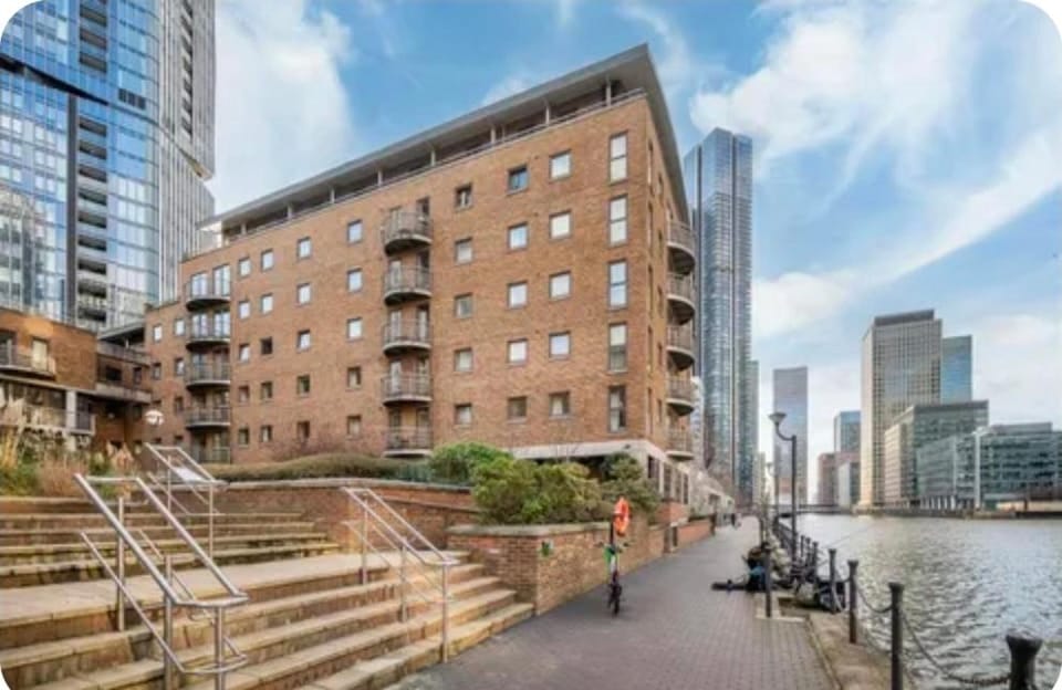 Elroy's Pad Vacation rental in London