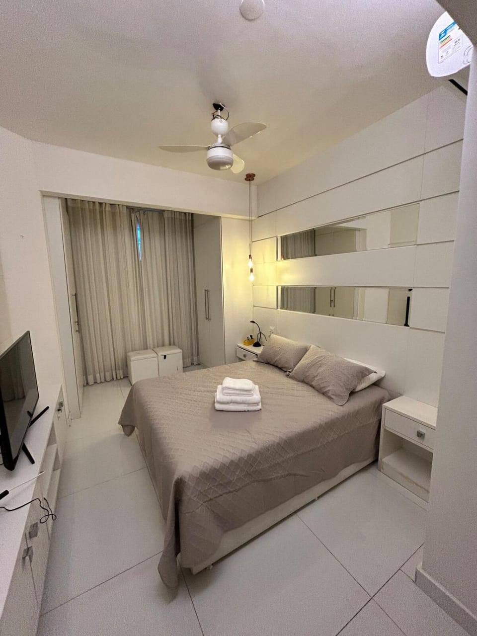 Comfort and charm 2 bedrooms in Copacabana 50m from the waterfront Apartment in Rio de Janeiro