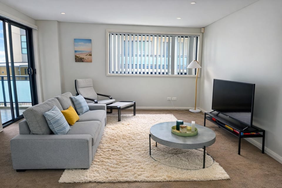 Communal lounge/ TV room, Living room