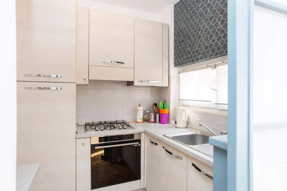 Light Blue Home-Sempione Park-Metro M2-Brera Apartment in Milan