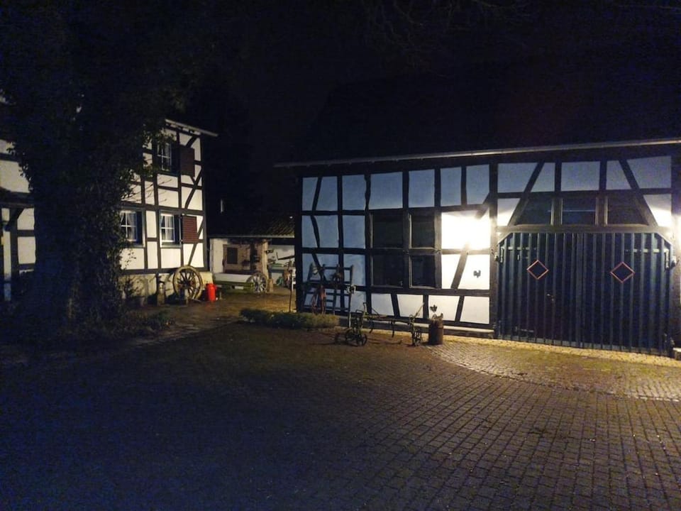 Historische Scheune mit Whirlpool Apartment in Königswinter