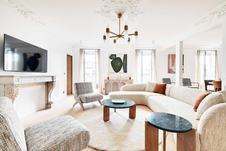 Living room, Seating area