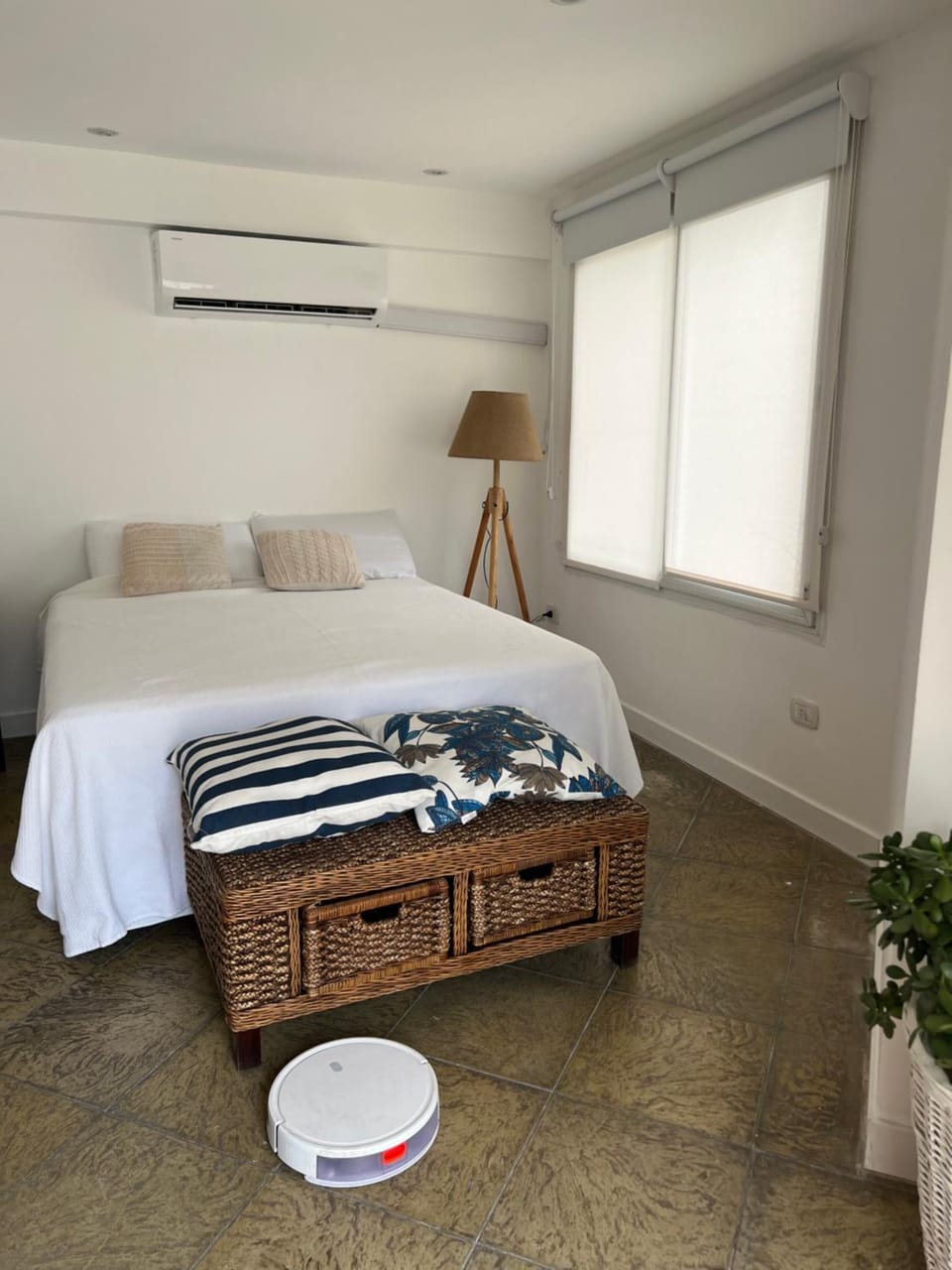 Blue House Apartment in San Pedro