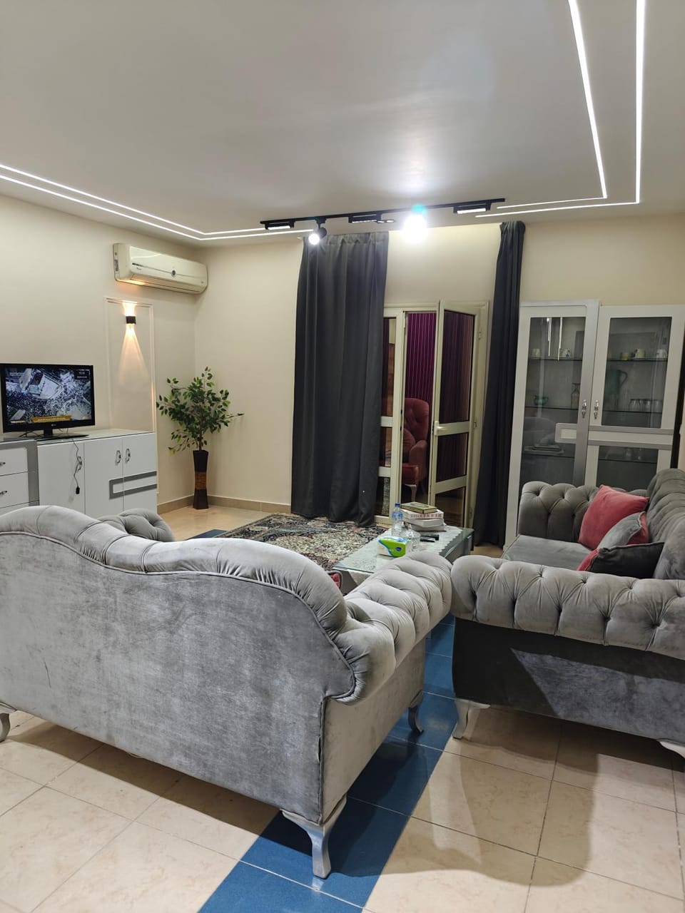 سيتي ستارز مول و فندق الانتركونتنتال سيتي ستارز مدينه نصر serviced apartment facing the InterContinental Citystars Hotel Nasr City Cair Apartment in Cairo Governorate