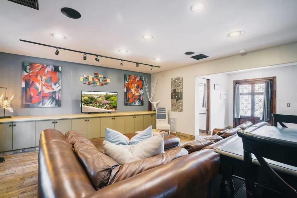 Cuvée - 2 Units - Mins to Entertainment District House in Scottsdale