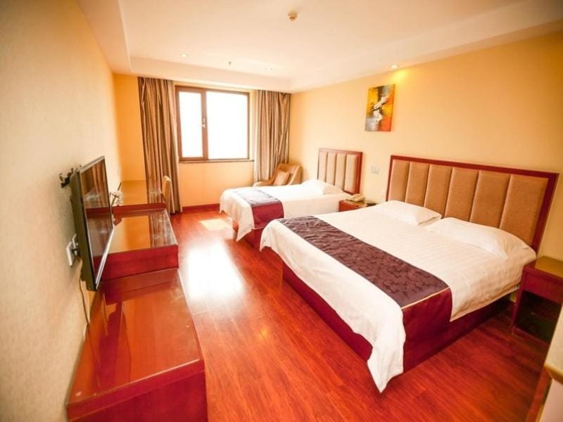 GreenTree Inn Shandong Qingdao Wuyishan Road Jiashike Shopping center Business Hotel Hotel in Qingdao