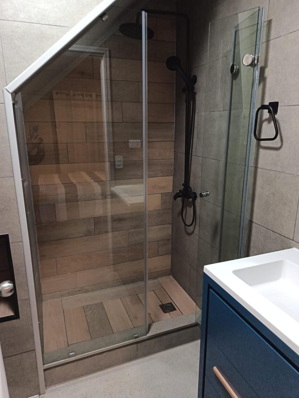 Shower, Bathroom
