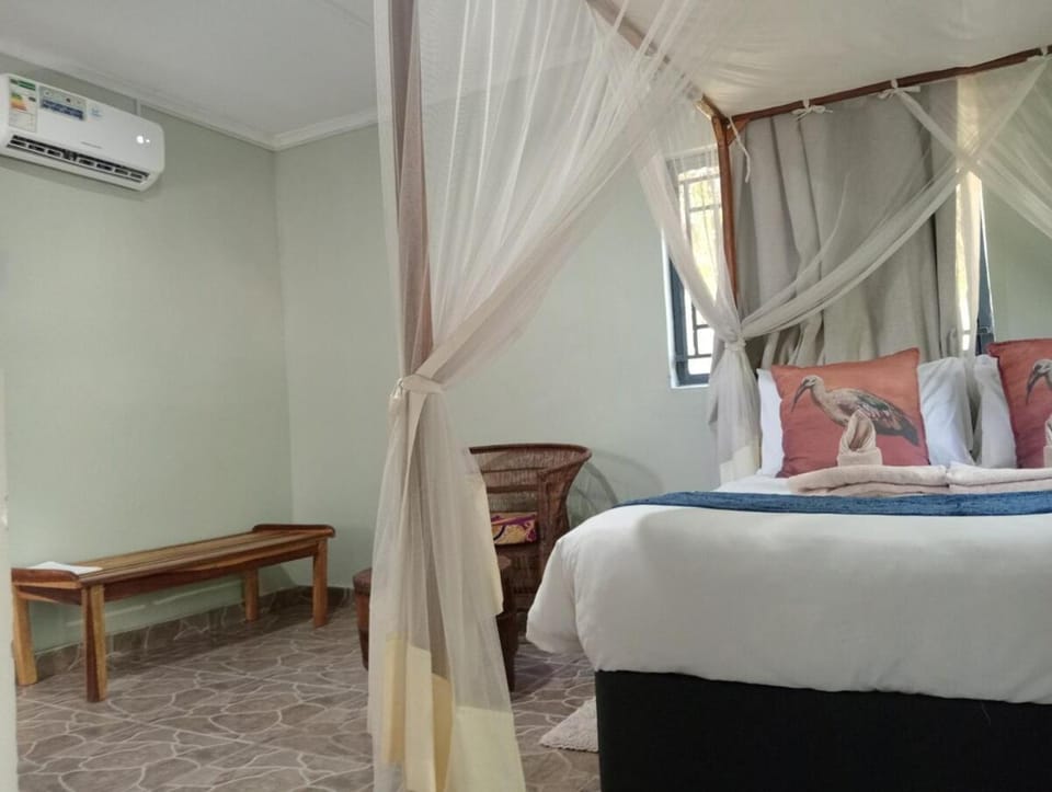 Cosy place along Zambezi River with Starlink Internet Apartment in Lusaka Province, Zambia