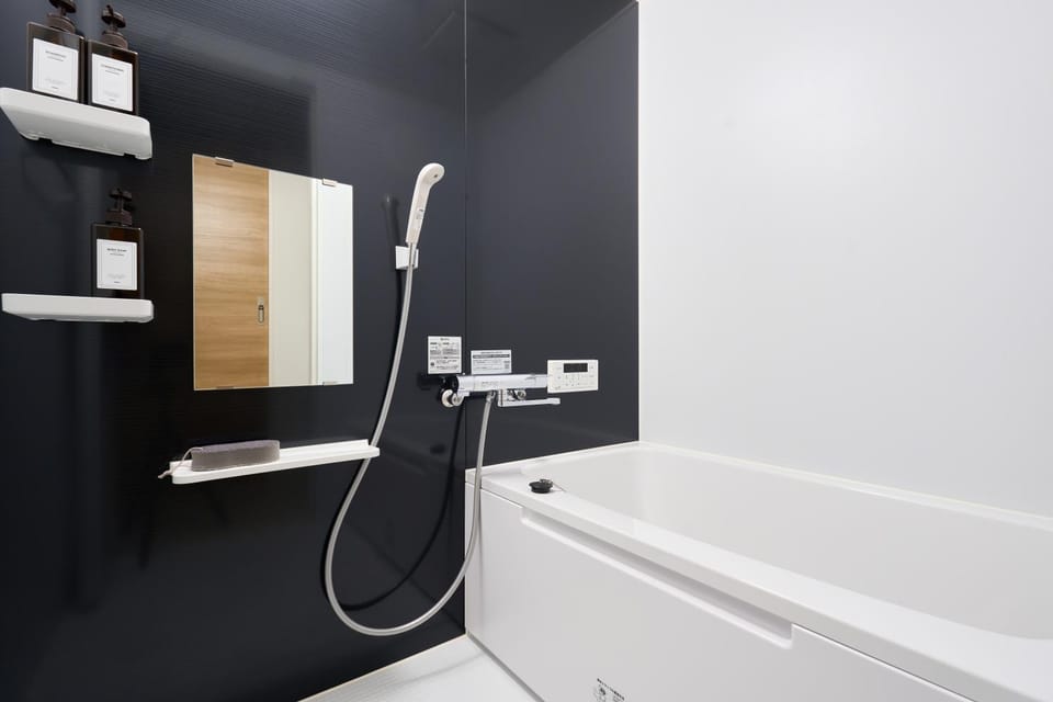 Bathroom, Bath