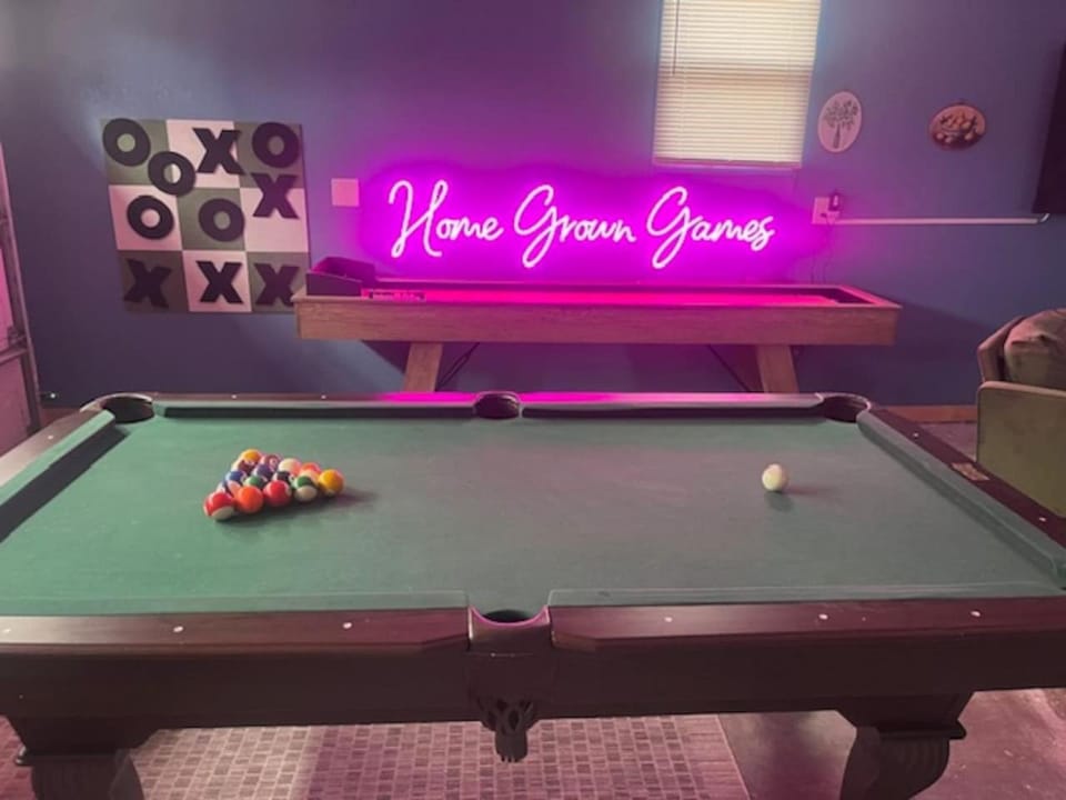 Billiard, Game Room, Decorative detail