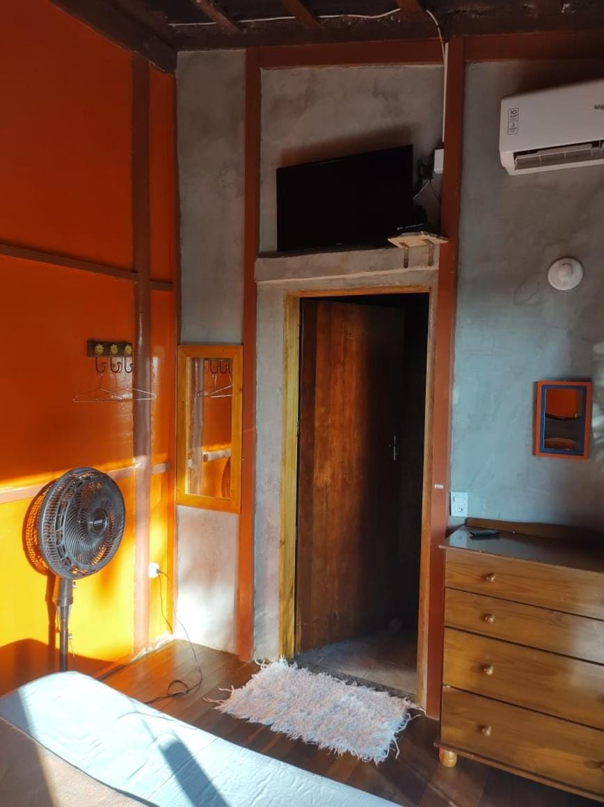 Bed, Photo of the whole room, Bedroom, air conditioner