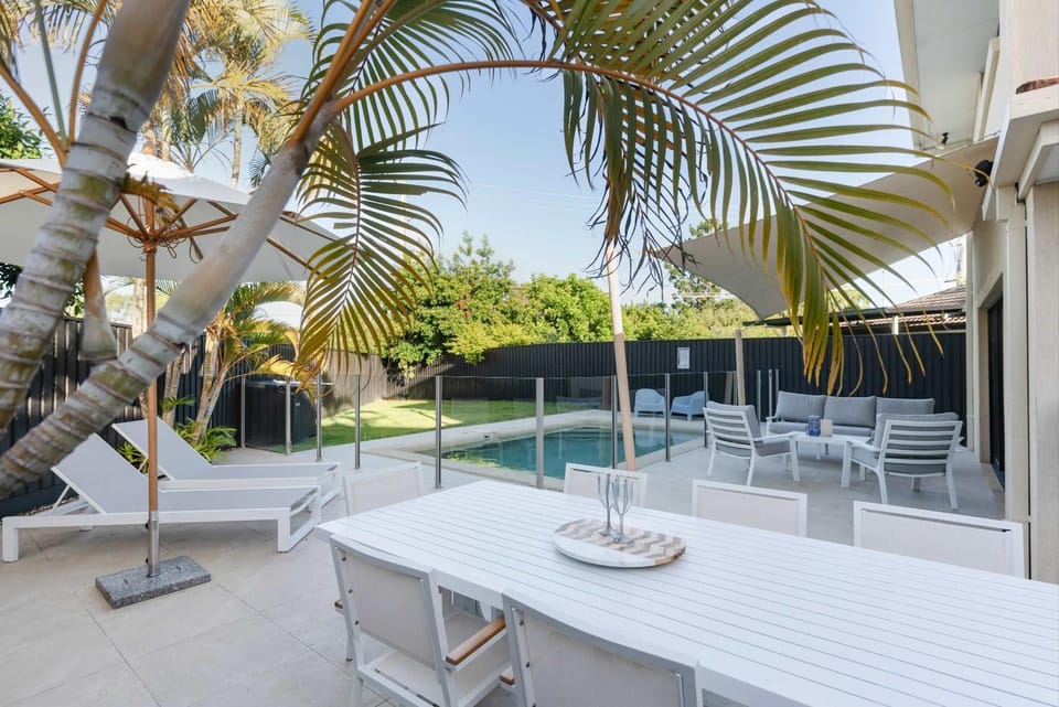 Patio, Balcony/Terrace, Garden view, Swimming pool, sunbed