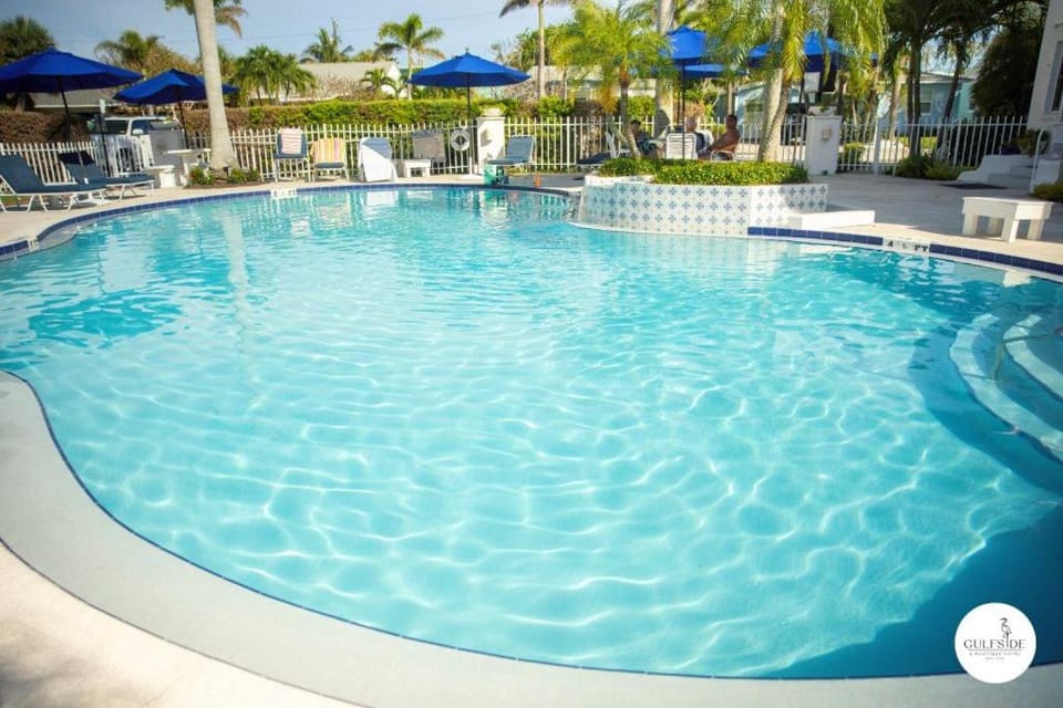 Gulfside Resort Hotel in Saint Pete Beach