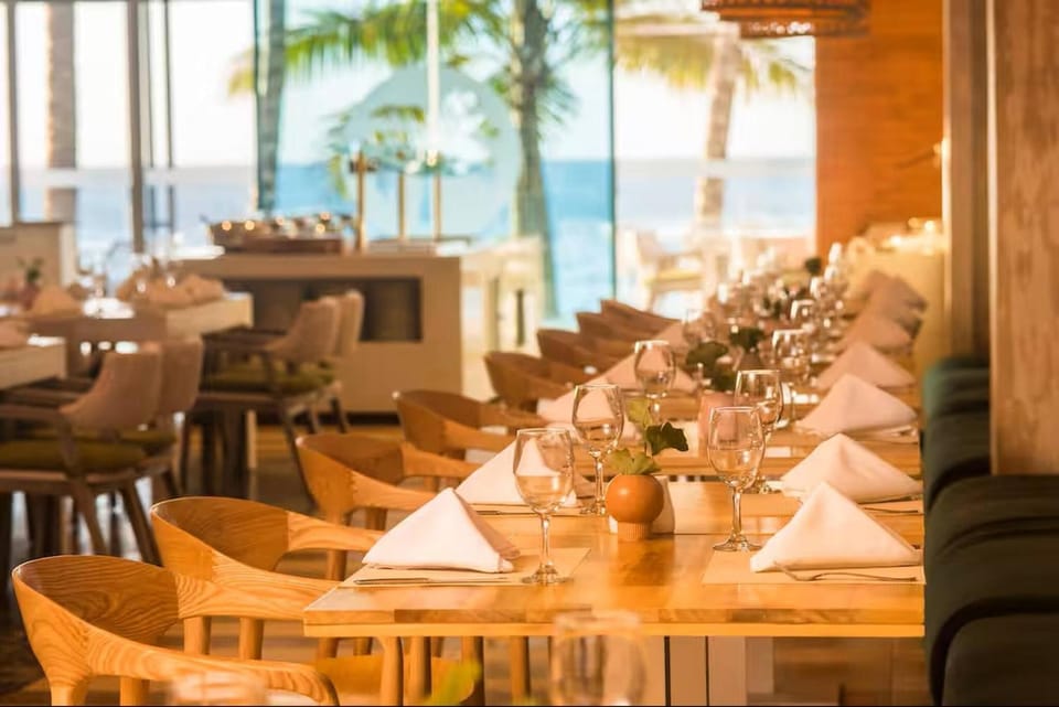 Restaurant/places to eat, Communal lounge/ TV room, Dining area