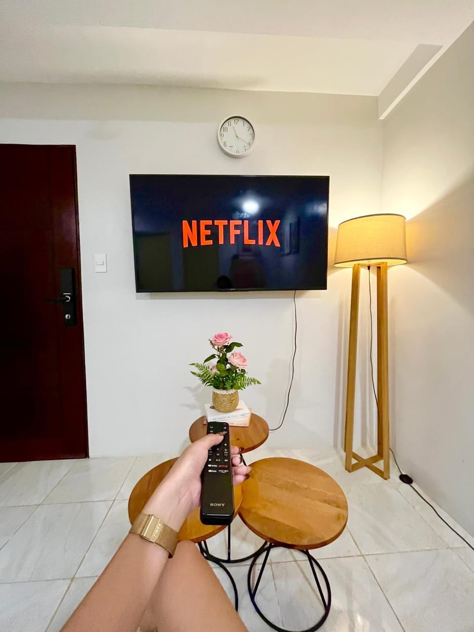 Cozy 2 Bedrooms Condo For Family & Group Stays with Netflix, Wifi & Board Games by Gerra Unit Clea Apartment hotel in Cebu City