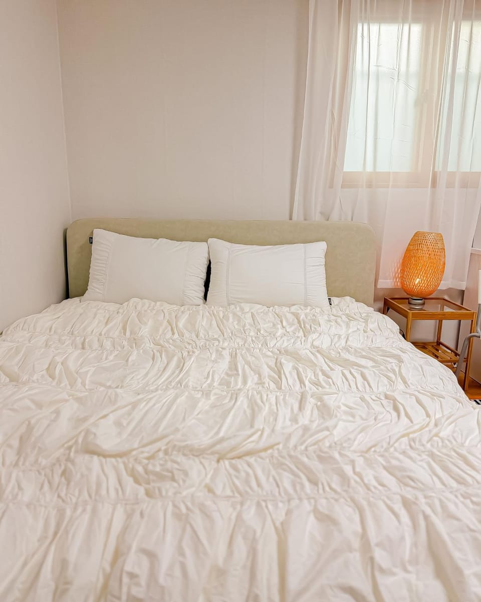 Hongdae Station 10-minute walk Yeonnam Stay2 Apartment in Seoul
