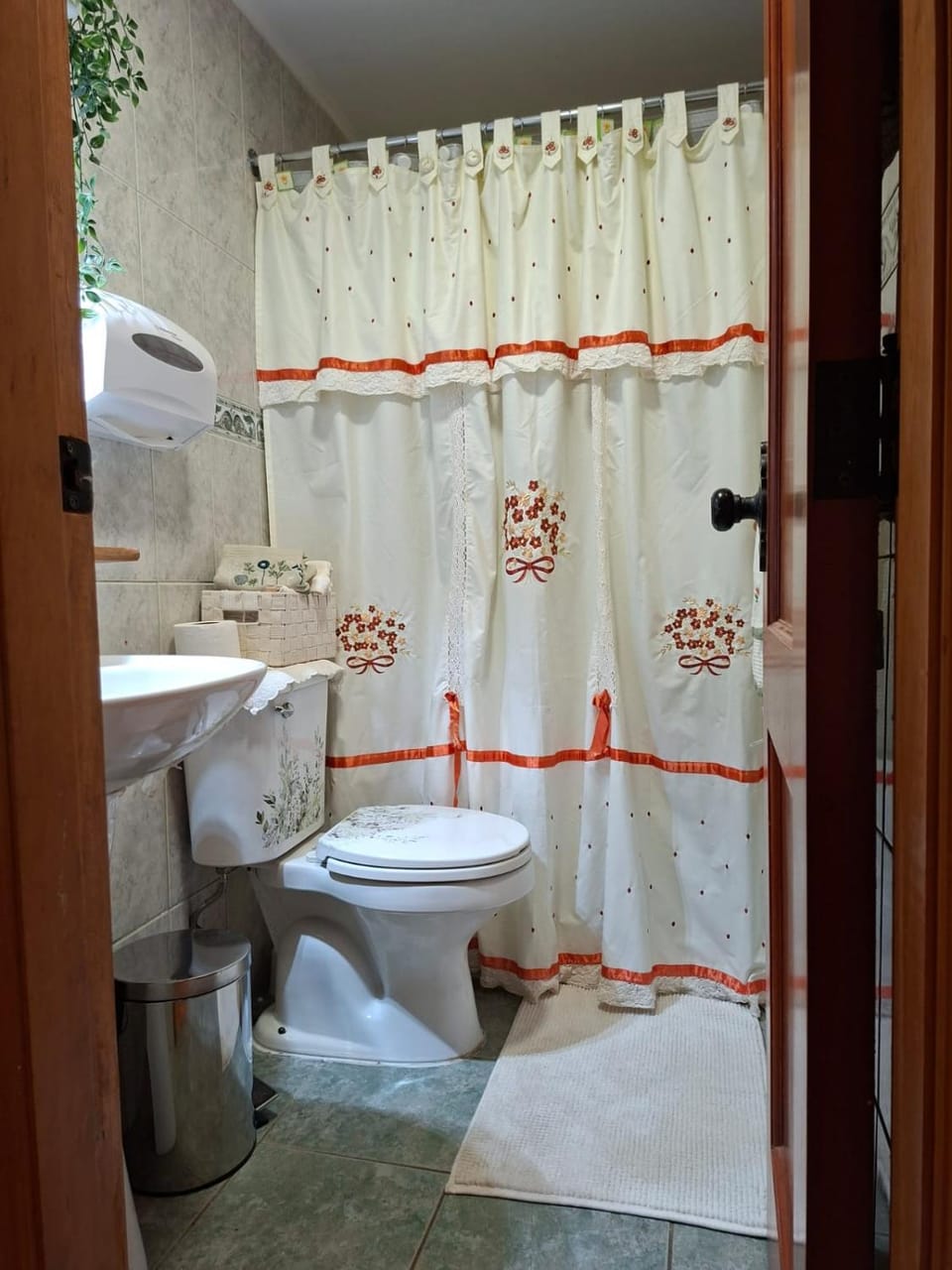 Vista volcanes house Bed and Breakfast in Puerto Varas
