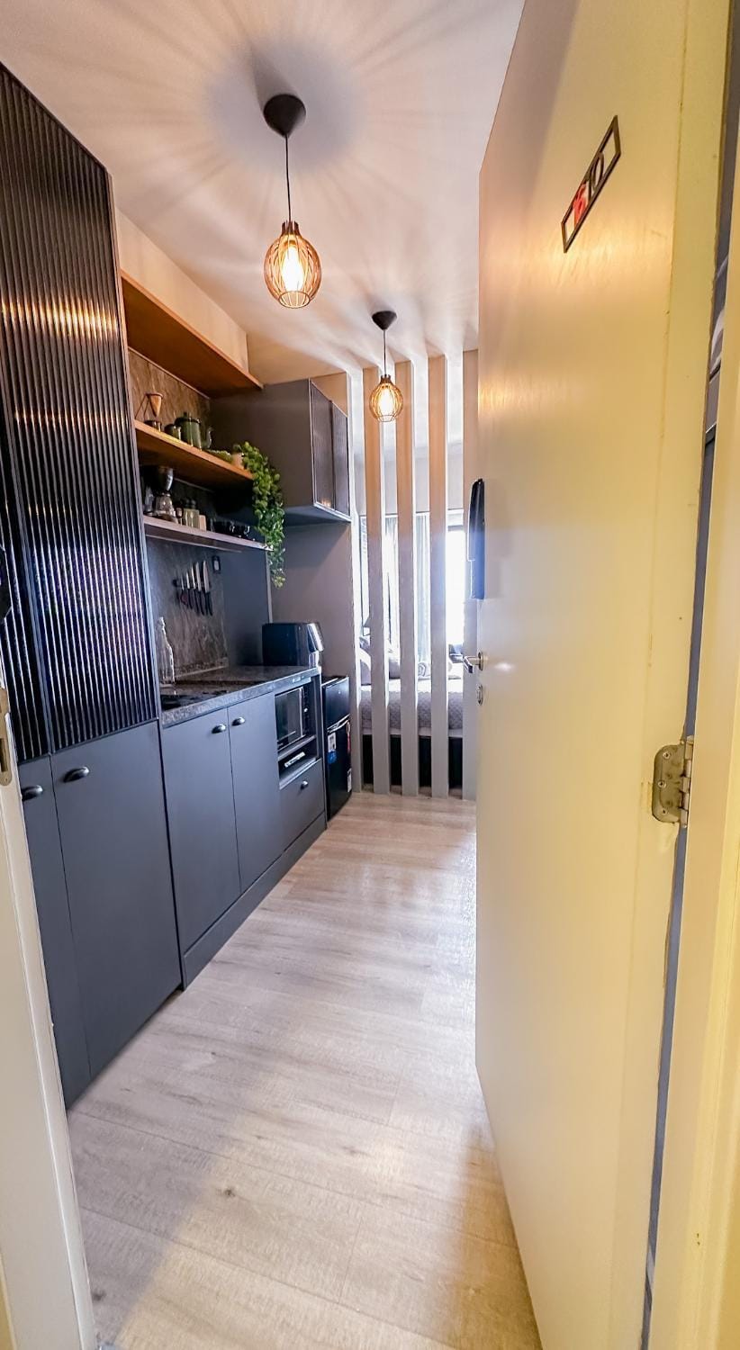 Kitchen or kitchenette, oven, stove