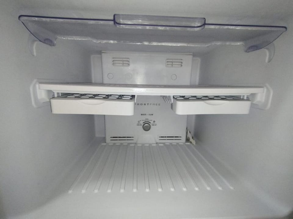 Apê tipo Estúdio - Aviação, 2 quadras da praia! Apartment in State of São Paulo