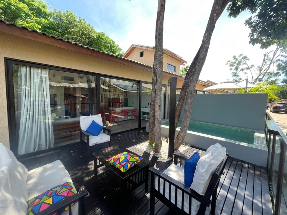 Seating area, Swimming pool