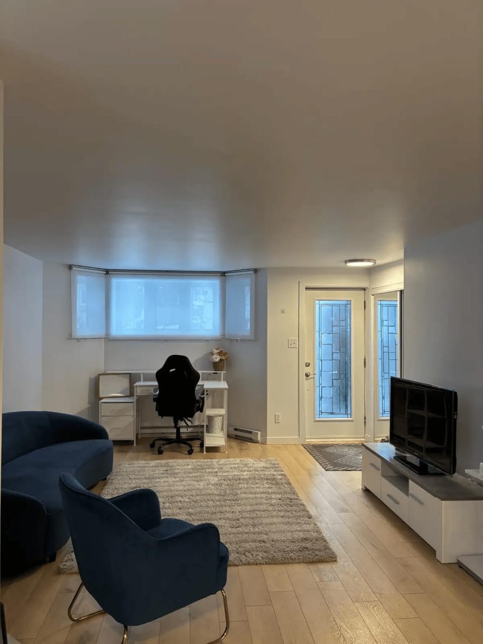 Cozy fully-furnished appartement in St-Rose Laval Apartment in Laval