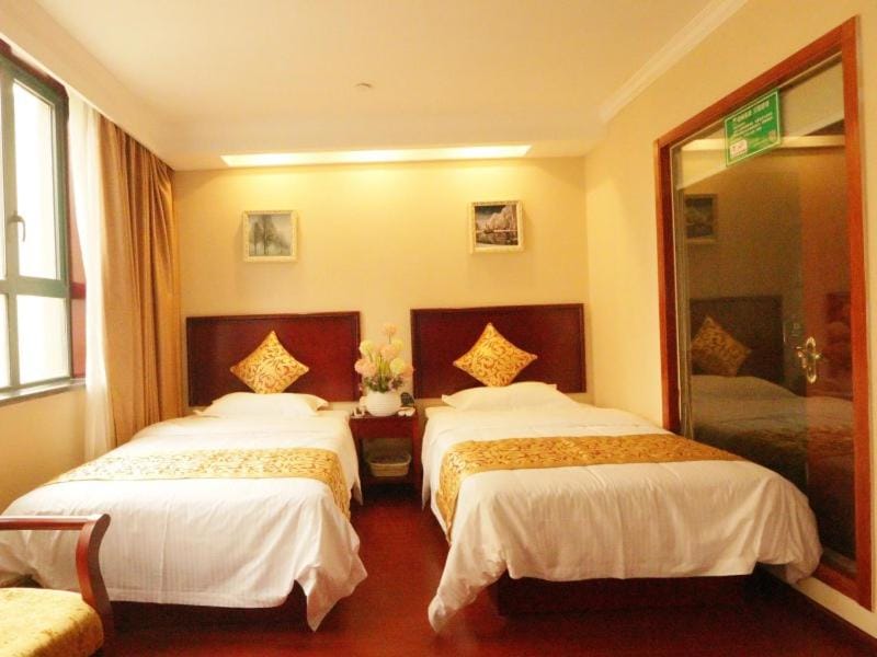 GreenTree Inn ZheJiang JiaXing West ZhongShan Road Vintage Car Building Express Hotel Hotel in Suzhou