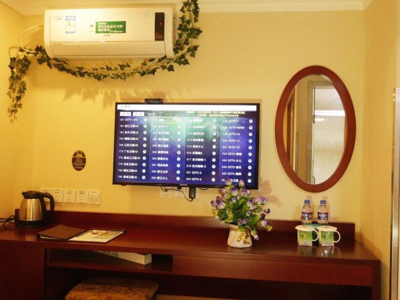 GreenTree Inn ZheJiang JiaXing West ZhongShan Road Vintage Car Building Express Hotel Hotel in Suzhou