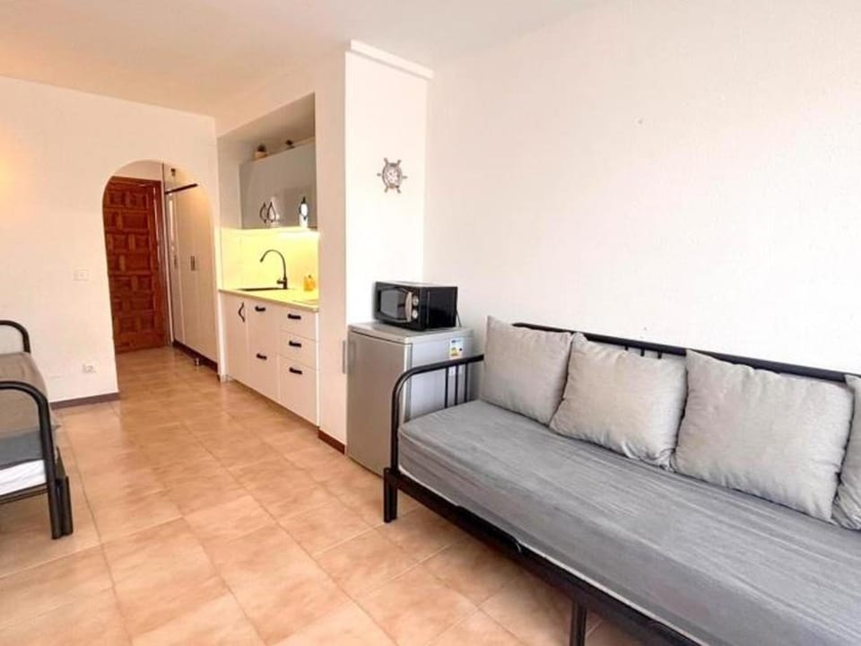 Estudio en Santa Margarita con Piscina, Cerca del Centro de Roses y Playa - HISP-312-27 Apartment in Roses