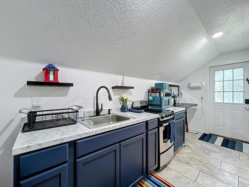 TreeTop Villa Minutes to Downtown and Winter Park House in Orlando