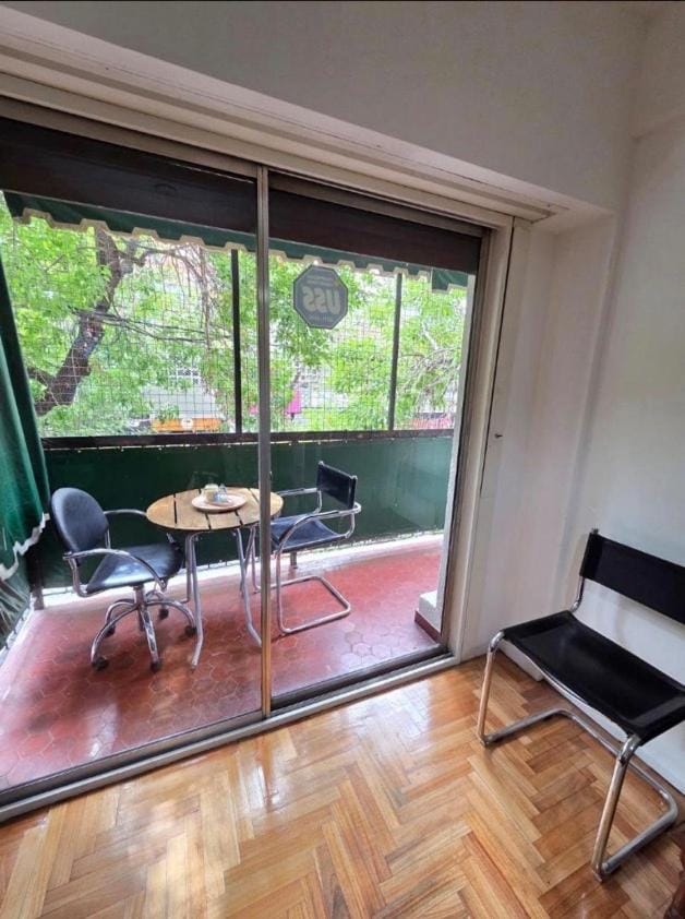 Luminoso 3 Ambientes con patio en Belgrano Apartment in Buenos Aires