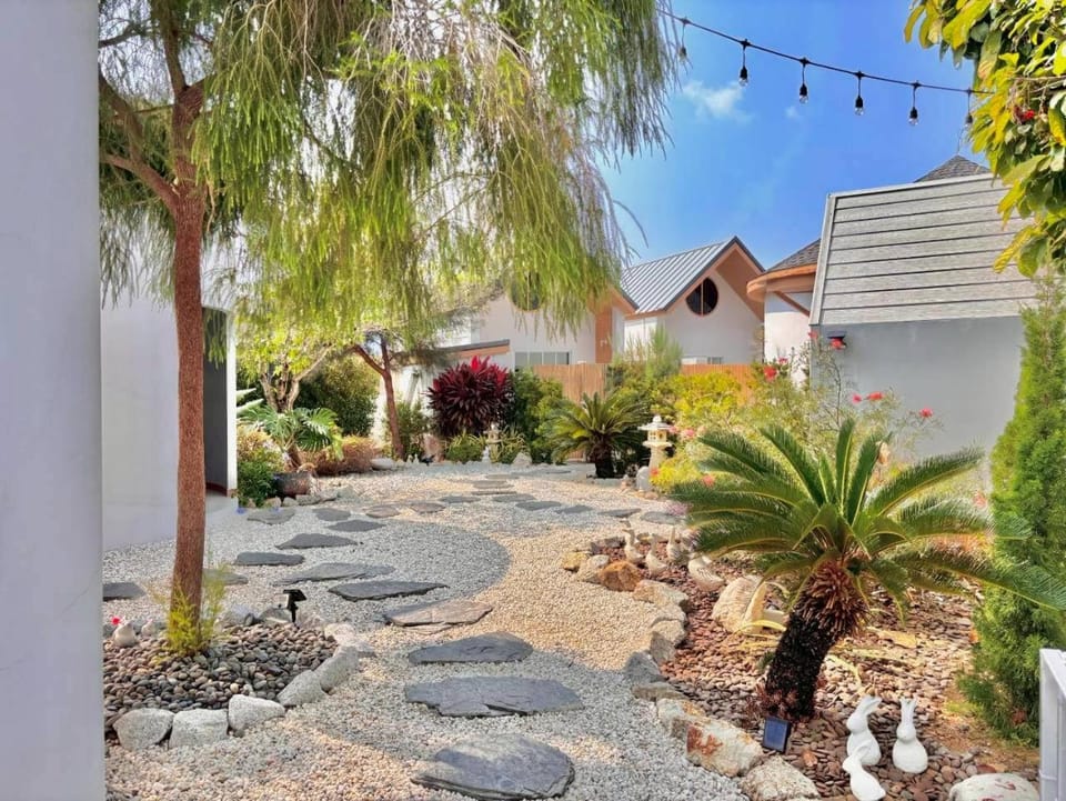 Property building, Garden, Garden view