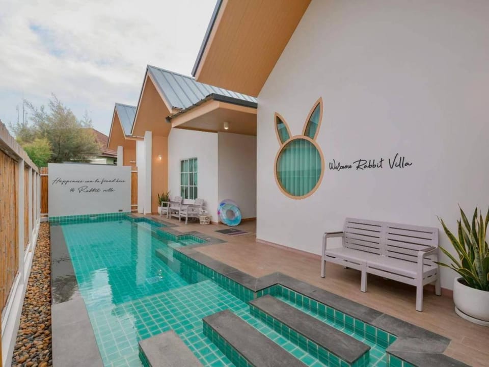 Pool view, Swimming pool