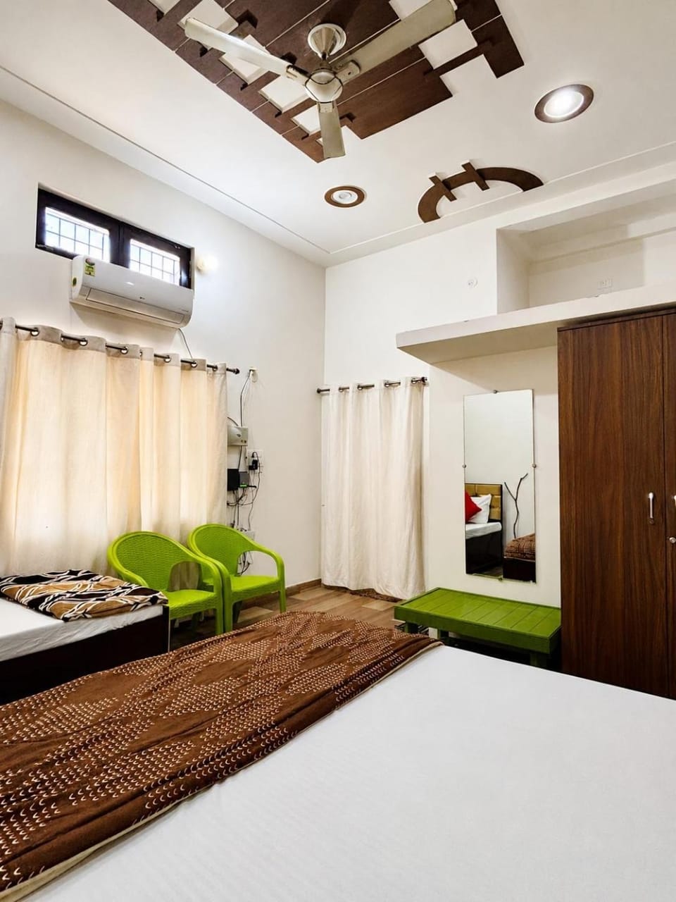 Bed, Photo of the whole room, Bedroom, wardrobe, air conditioner