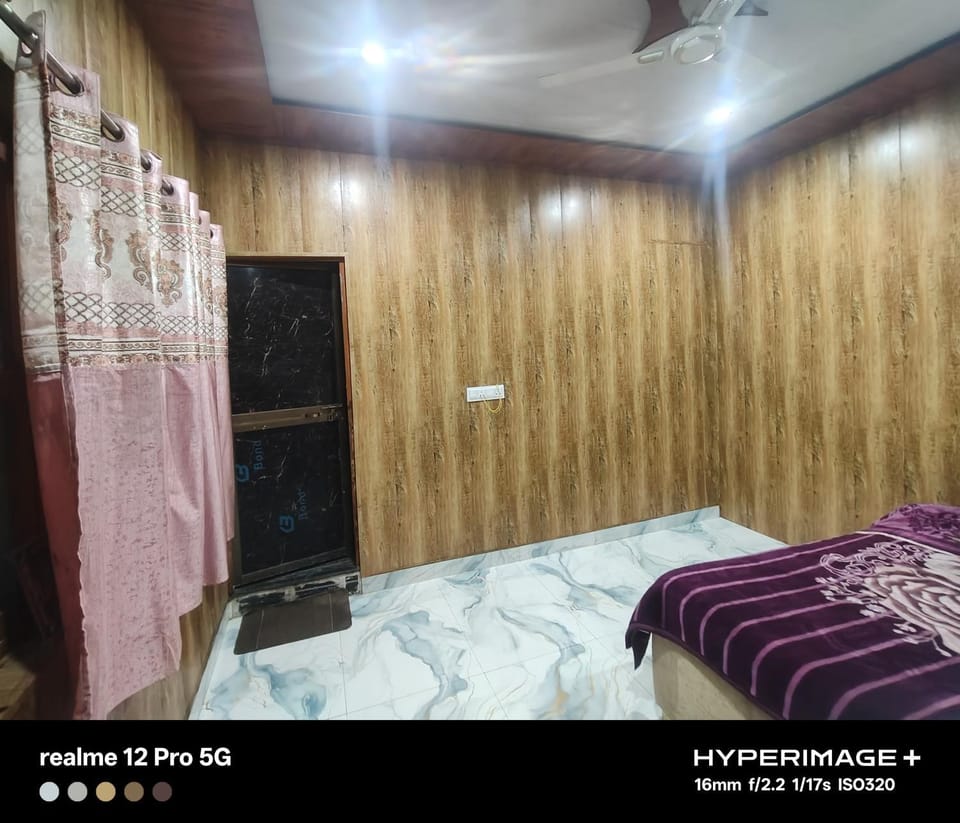 Onkarnath Atithi niwas Bed and Breakfast in Uttar Pradesh