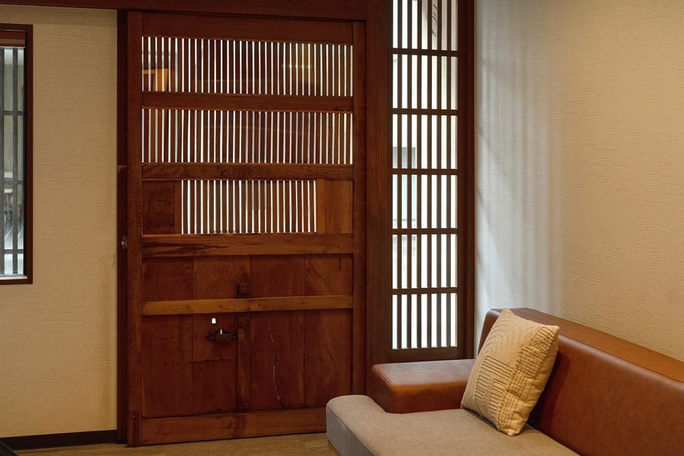 Facade/entrance, Living room