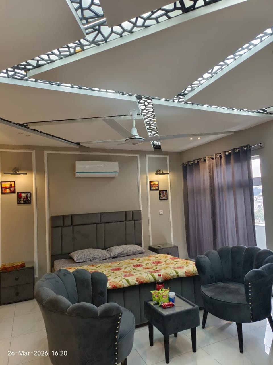 Luxurious SkyLounge Islamabad, Near Airport & Motorway, self check-in Apartment in Islamabad