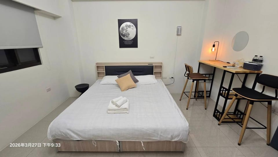 Bed, TV and multimedia, Photo of the whole room, Bedroom, minibar, towels
