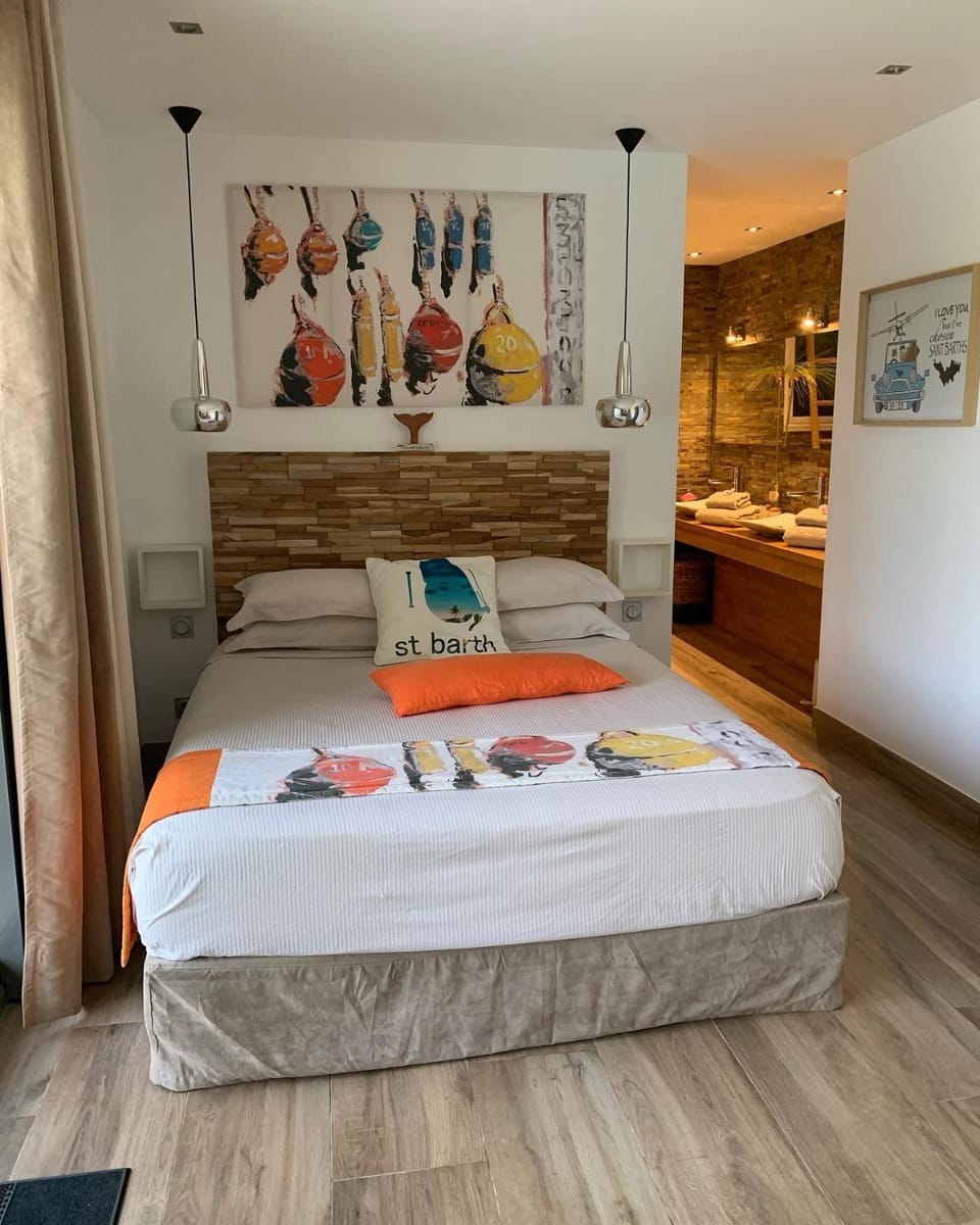 B&B LES VOILES DE VALESCURE chambres d'hôtes et son espace bien être Bed and Breakfast in Saint-Raphael